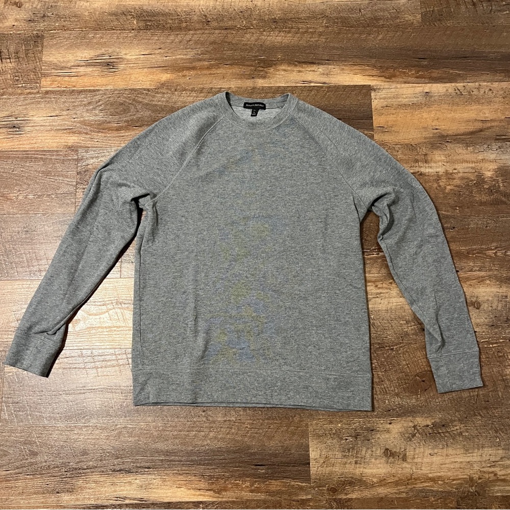 Banana Republic Men's Crewneck Sweaters in Olive and Gray - Picture 5 of 7